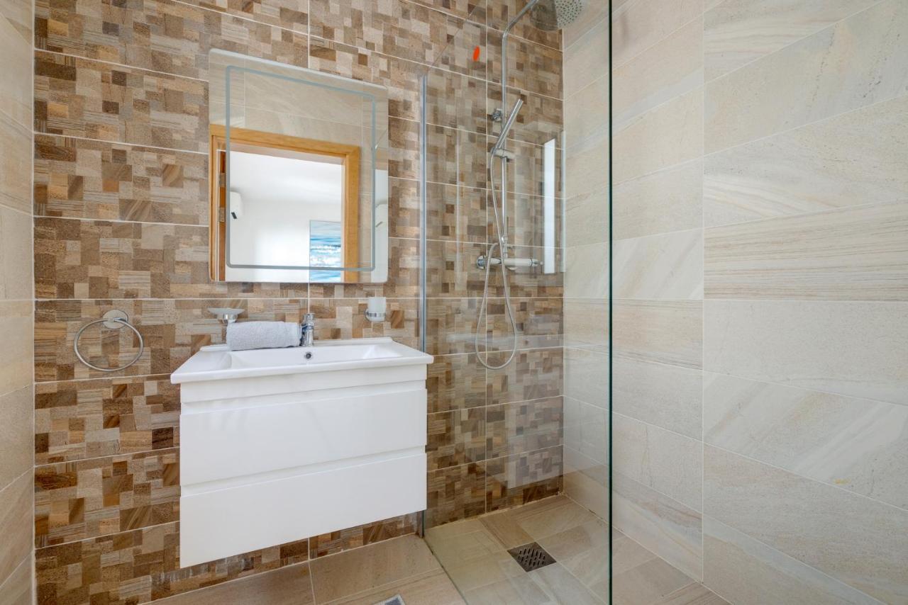 Marvellous 3Br Apartment In Central St Julians Saint Julian's Exterior photo
